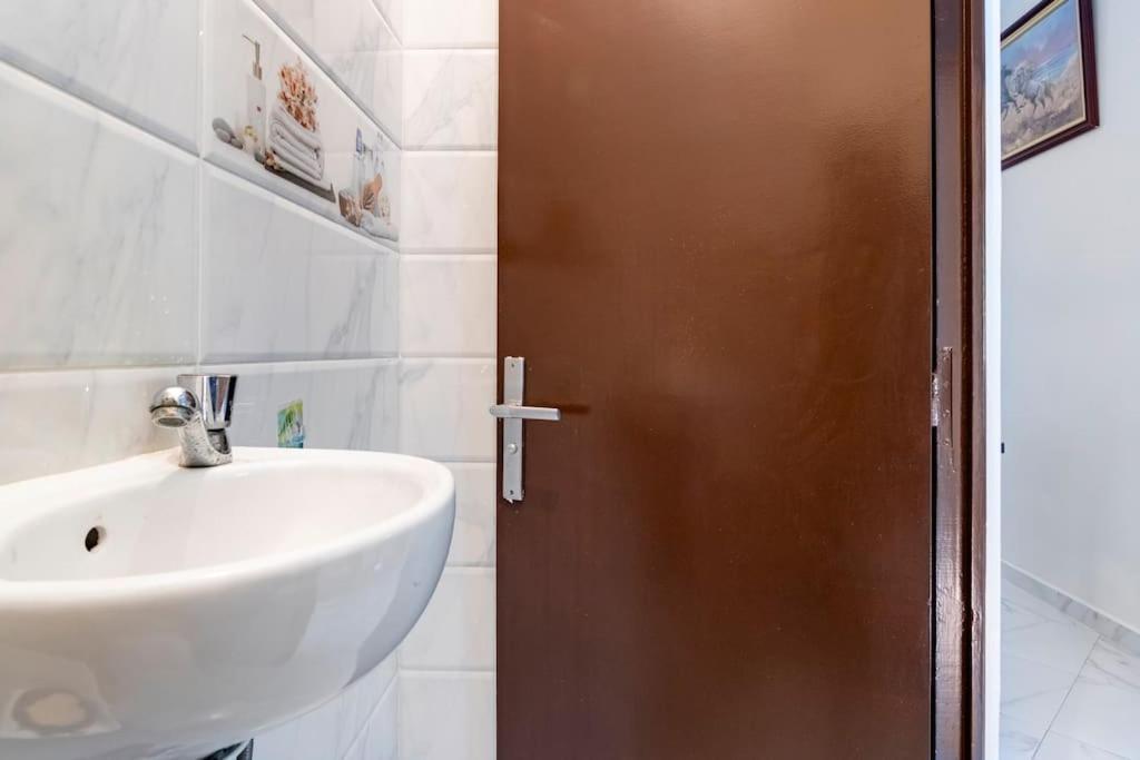 Appartement Chaleureux Et Calme, Parking, Jardin อกาดีร์ ภายนอก รูปภาพ
